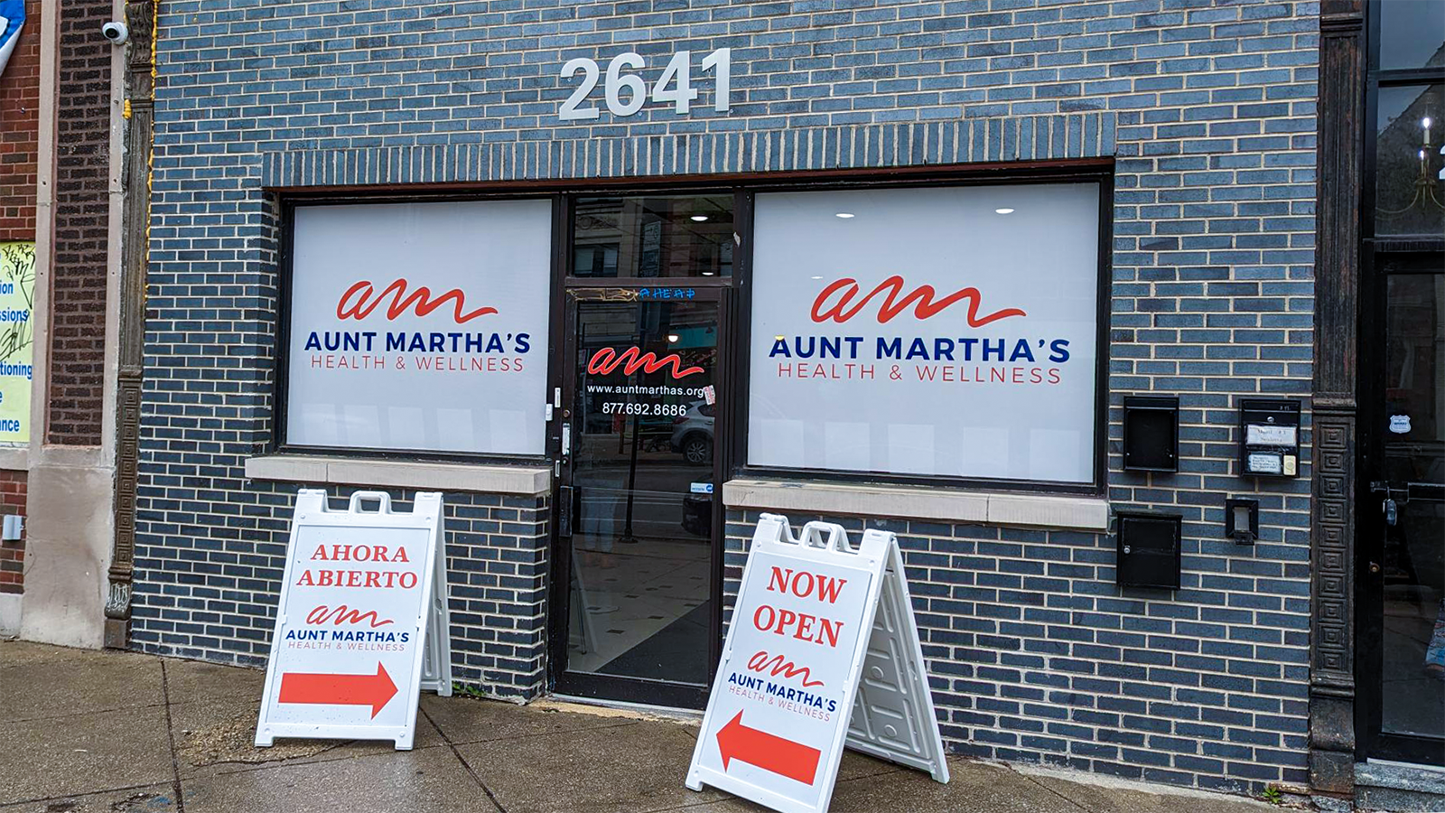 Main-entrance-of-Humboldt-Park-clinic-at-2641-west-division street-chicago-il-60622